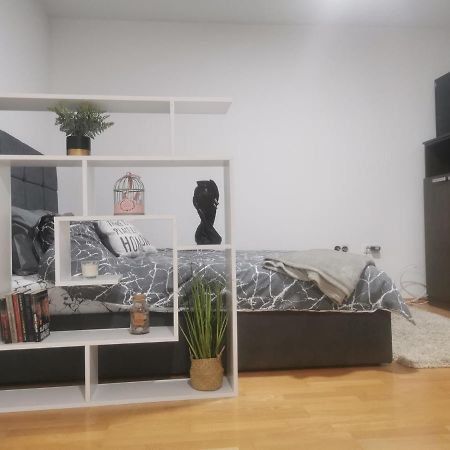 Ferienwohnung Amabilis Banja Luka Exterior foto